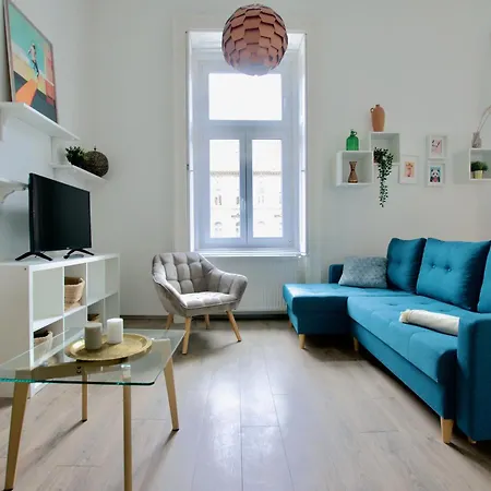 By Hi5 Apartments- Erzsebet 44 Budapest