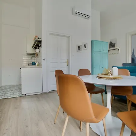 By Hi5 Apartments- Erzsebet 44 Budapest