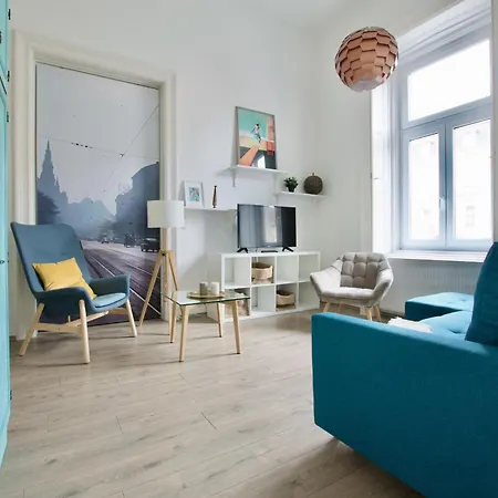 By Hi5 Apartments- Erzsebet 44 Appartement Boedapest