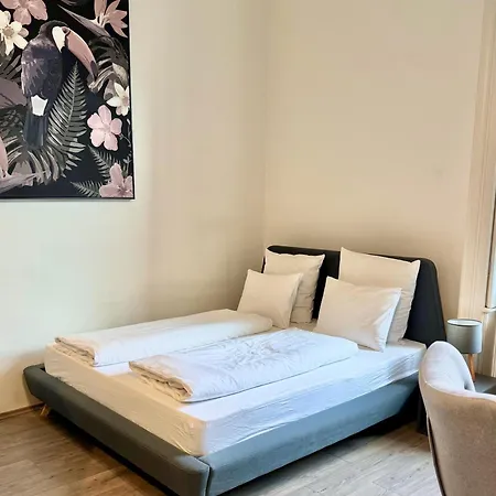 By Hi5 Apartments- Erzsebet 44 * Budapest